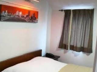 Le Depart Hotel *